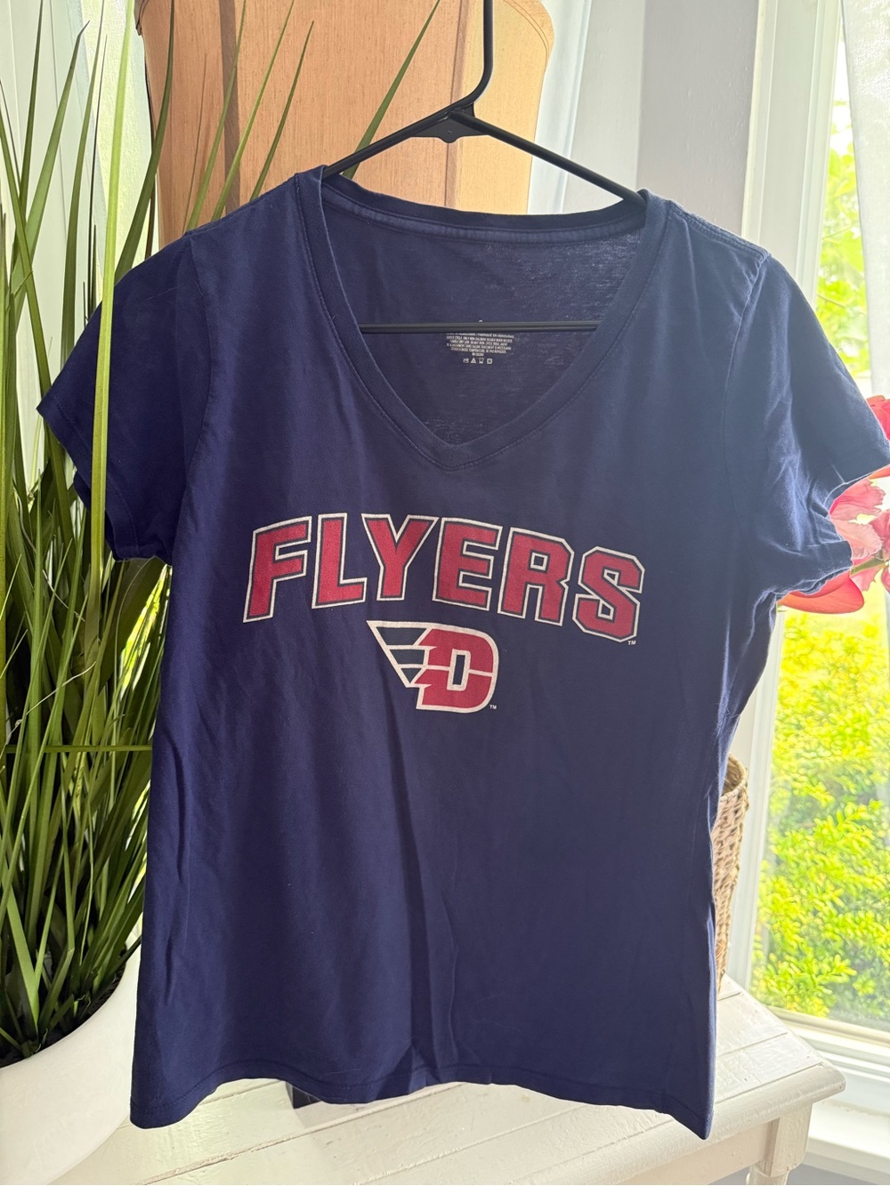 Dayton Flyers V-Neck Logo Tee in Navy with Red & White Graphics